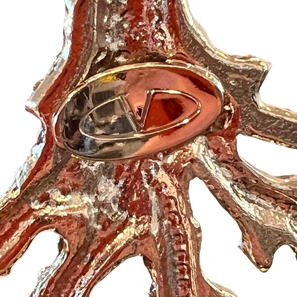 Valentino Coral Pendant Necklace - Picture 4 of 4